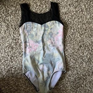 Eleve Dancewear leotard size small